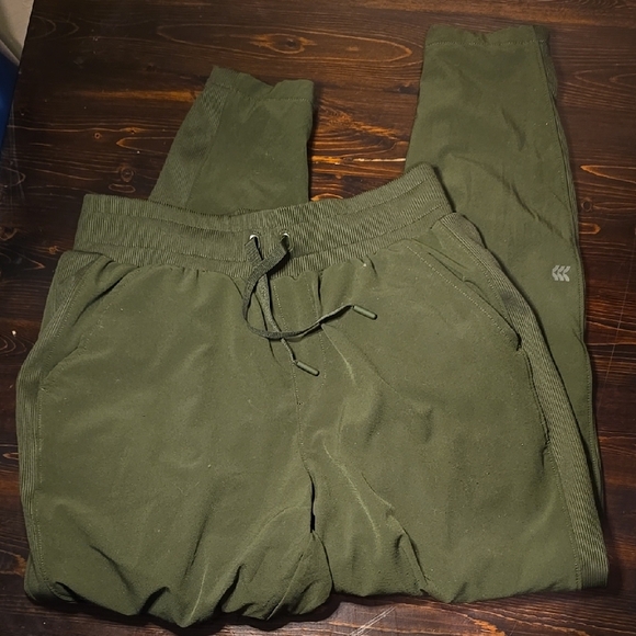 All in Motion Olive Jogger Pants - Picture 1 of 3